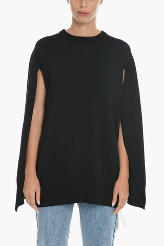 Maglia in Lana con Design a Cappa