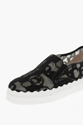 Sneakers Slip On LAUREN con Design Logo in Pizzo e Suola a Contrasto