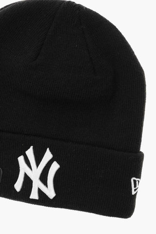 Beanie Essential con Logo in Rilievo