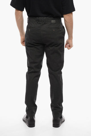 Pantaloni Chino in Cotone Stretch con Motivo Herringbone