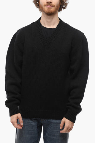 Pullover in Lana Vergine con Collo a V