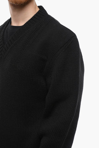 Pullover in Lana Vergine con Collo a V