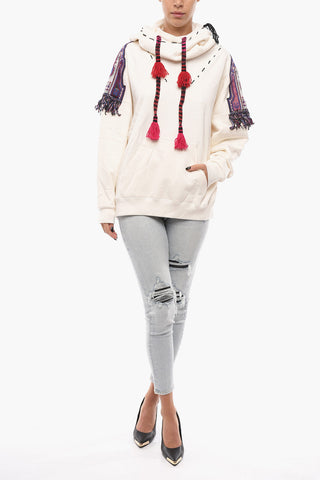 Kapuzensweatshirt mit Patches und Quasten