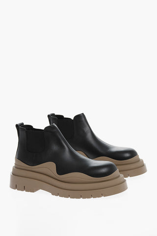 Contrasting Sole TIRE Chelsea Booties