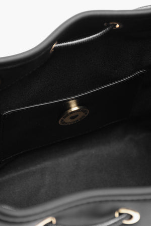 LOVE Borsa a Secchiello in Ecopelle con Maxi Logo Dorato