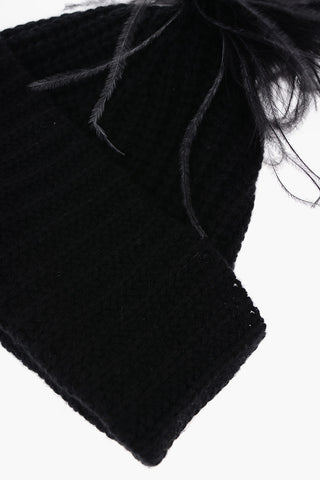 Beanie CLOVER in Cashmere a Tinta Unita con Dettaglio Piume