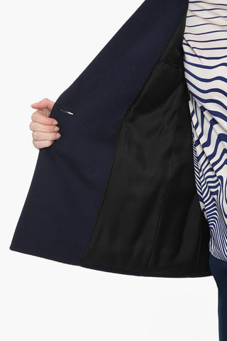 Blazer Doppiopetto con Bottoni a Contrasto e Tasche a Toppa