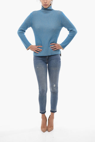Maglia a Collo Alto Asimmetrica a Costine in Cashmere