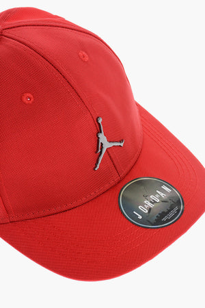 AIR JORDAN Cappello Baseball in Tinta Unita con Dettaglio in Metallo