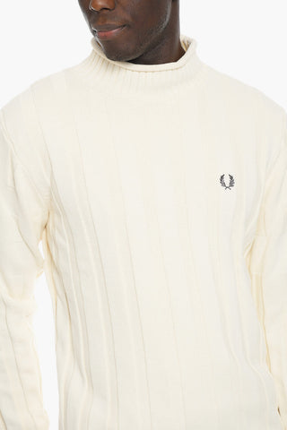 Maglia a Collo Alto a Costine