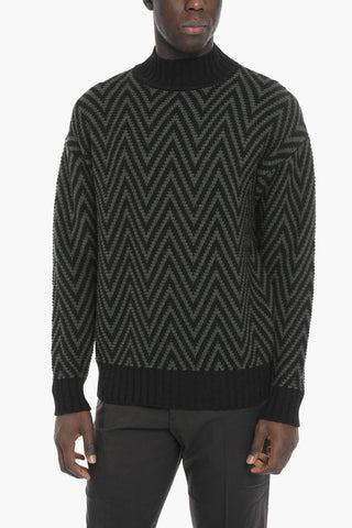 Chevron Motif Wool Turtle-neck VINCENZO Sweater