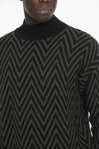 Chevron Motif Wool Turtle-neck VINCENZO Sweater