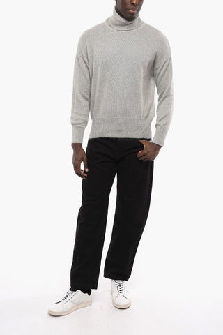 Turtle-neck Solid Color Sweater