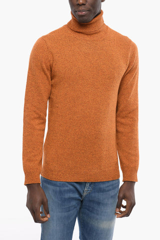 Maglia a Collo Alto in Lana Vergine