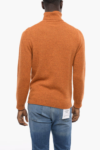 Maglia a Collo Alto in Lana Vergine