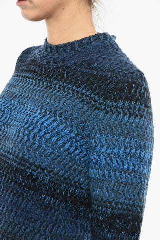 Maglia Girocollo in Cashmere con Design a Righe