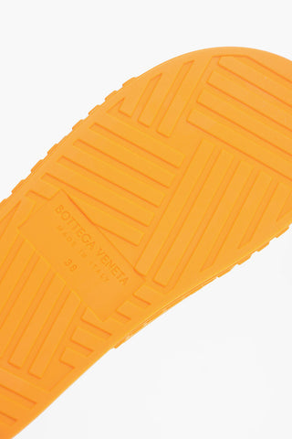Ergonomic-rubber SLIDER Slides in Geometric Motif