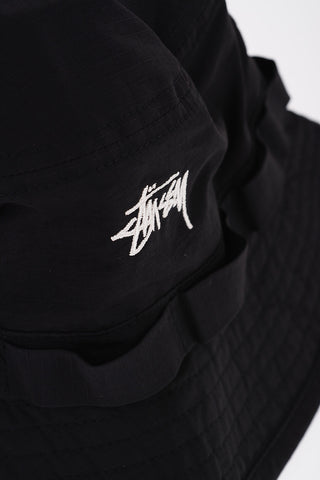 Cappello Bucket in Tinta Unita con Logo Ricamato