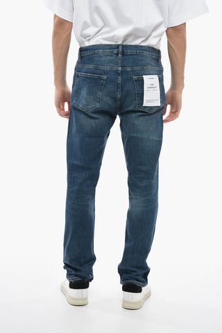 Stragiht Fit jeans With Distressed Details