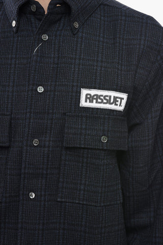 Plaid Motif Button-Down Collar Shirt with Double Breast Pocket and Back Patch