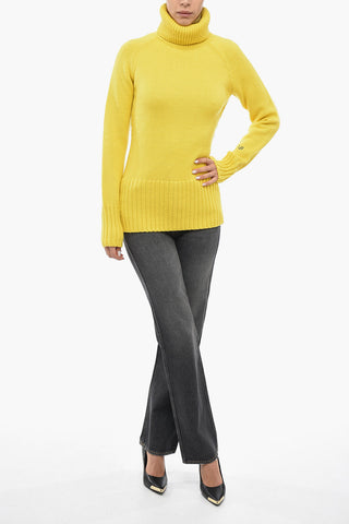 Pullover a Collo Alto in Lana con Dettagli a Coste