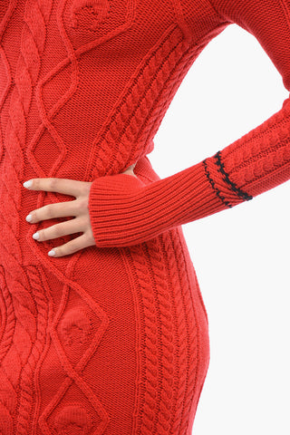 WHITE LINE Aran Sheath Dress with Tight Fit