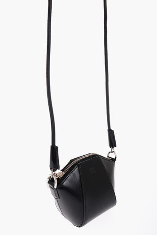 Pouch in Pelle a Tinta Unita con Tracolla Removibile
