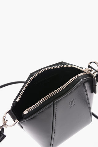 Pouch in Pelle a Tinta Unita con Tracolla Removibile