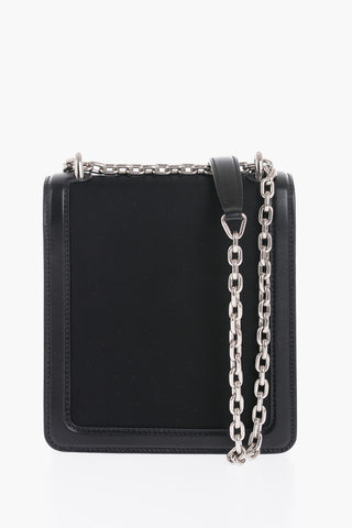 Borsa a Spalla con Finiture in Pelle e Tracolla a Catena