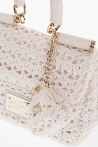 Borsa a Mano in Crochet con Charm Removibile
