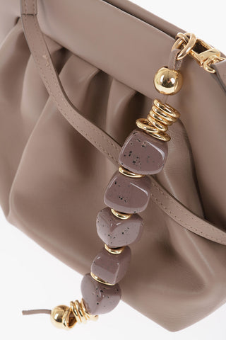 Borsa a Spalla In Ecopelle Pieghettata con Charm Decorativo