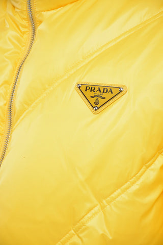 Piumino in Nylon con Zip Frontale