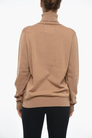 UNISEX MM4 Cashmere Turtleneck Sweater with Visible Stitching