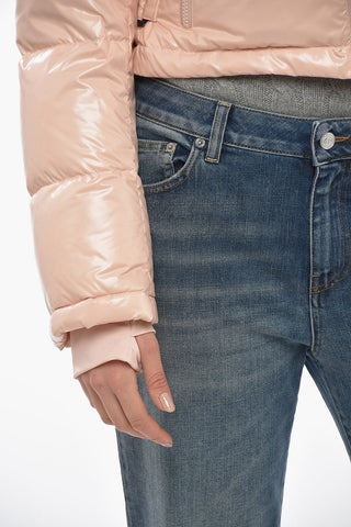 Piumino Crop in Nylon Lucido con Monogram in Rilievo