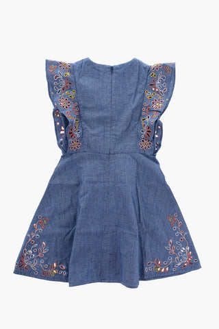 Vestito in Cotone Chambray con Dettagli Traforati e Manica Volant