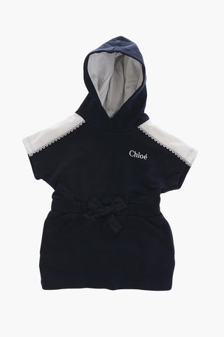 Vestito in Felpa con Cappuccio e Dettagli a Contrasto