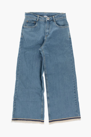 Jeans with Frayed Hem