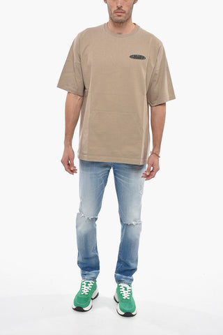 T-Shirt Girocollo SURF BOARD con Logo in RIlievo e Maxitasca