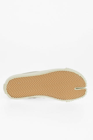 MM22 Canvas TABI Sneakers