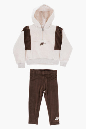 Set aus Half-Zip-Hoodie und Jogginghose HOME SWOOSH HOME mit Veloursdetails