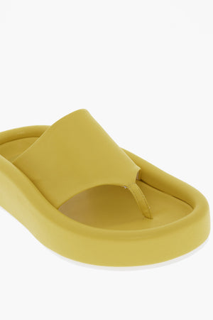 MM6 Zehentrenner aus veganem Leder