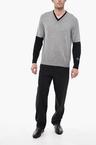Loose Fit V-neckline Sweater with Contrasting Detailing