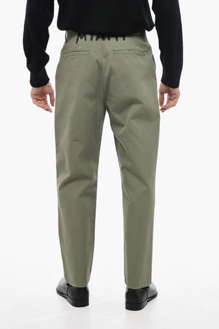 Pantaloni Tapered Fit con Effetto Distressed