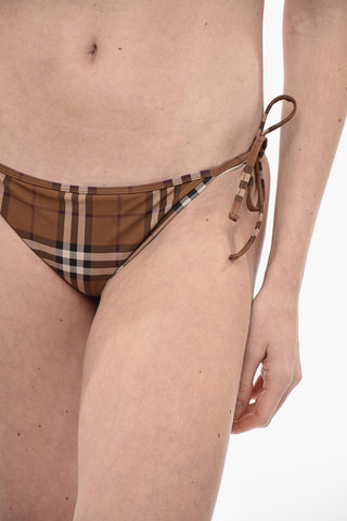 Bikini a Triangolo con Iconico Motivo a Quadri