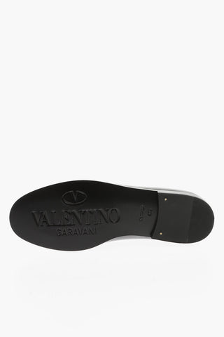 Leather Loafers With Cahin Detail