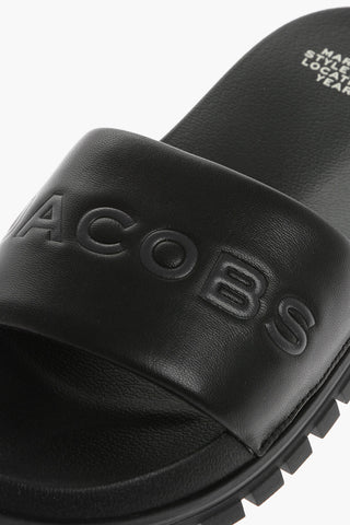 Slides aus Leder mit Ton-in-Ton-Logo