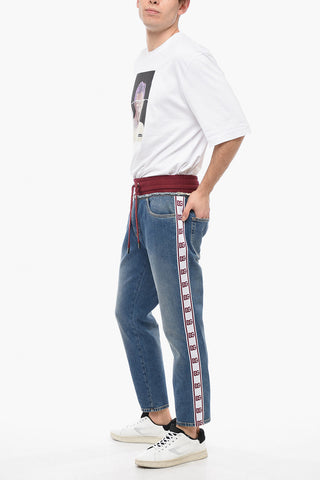 Jeans Cropped Fit con Elastico in Vita e Bande Logate 16cm