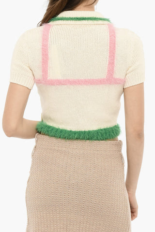 Maglia Crop con Collo a Polo e Dettagli Furry