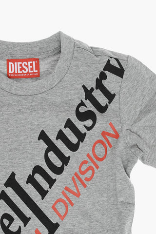 RED TAG T-Shirt Girocollo TFILLI in Tinta Unita con Logo a Contrasto
