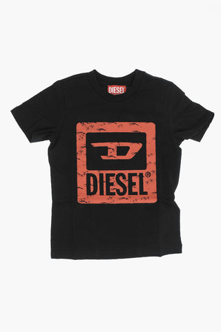 RED TAG Logo Printed TNUF Crew-neck T-Shirt